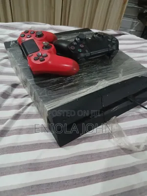 Play Station 4