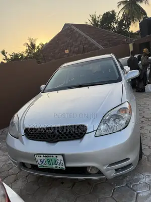 Toyota Matrix 2004 Silver