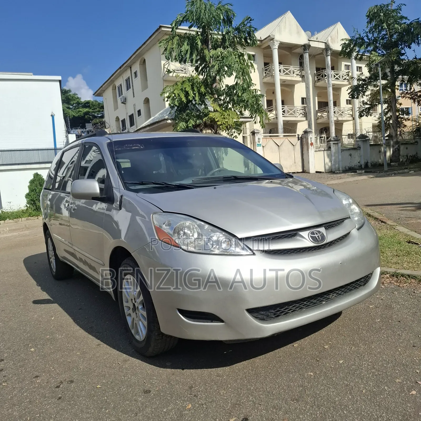 Toyota Sienna 2008 Silver