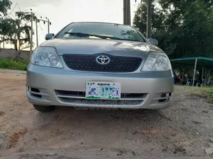 Toyota Corolla 2004 Gold