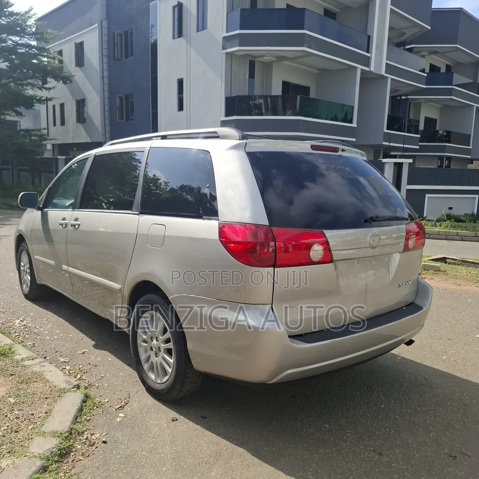 Toyota Sienna 2008 Silver