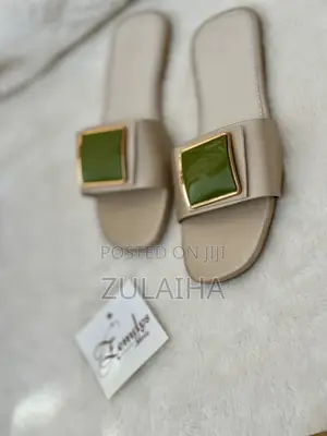 Female Handmade Slide