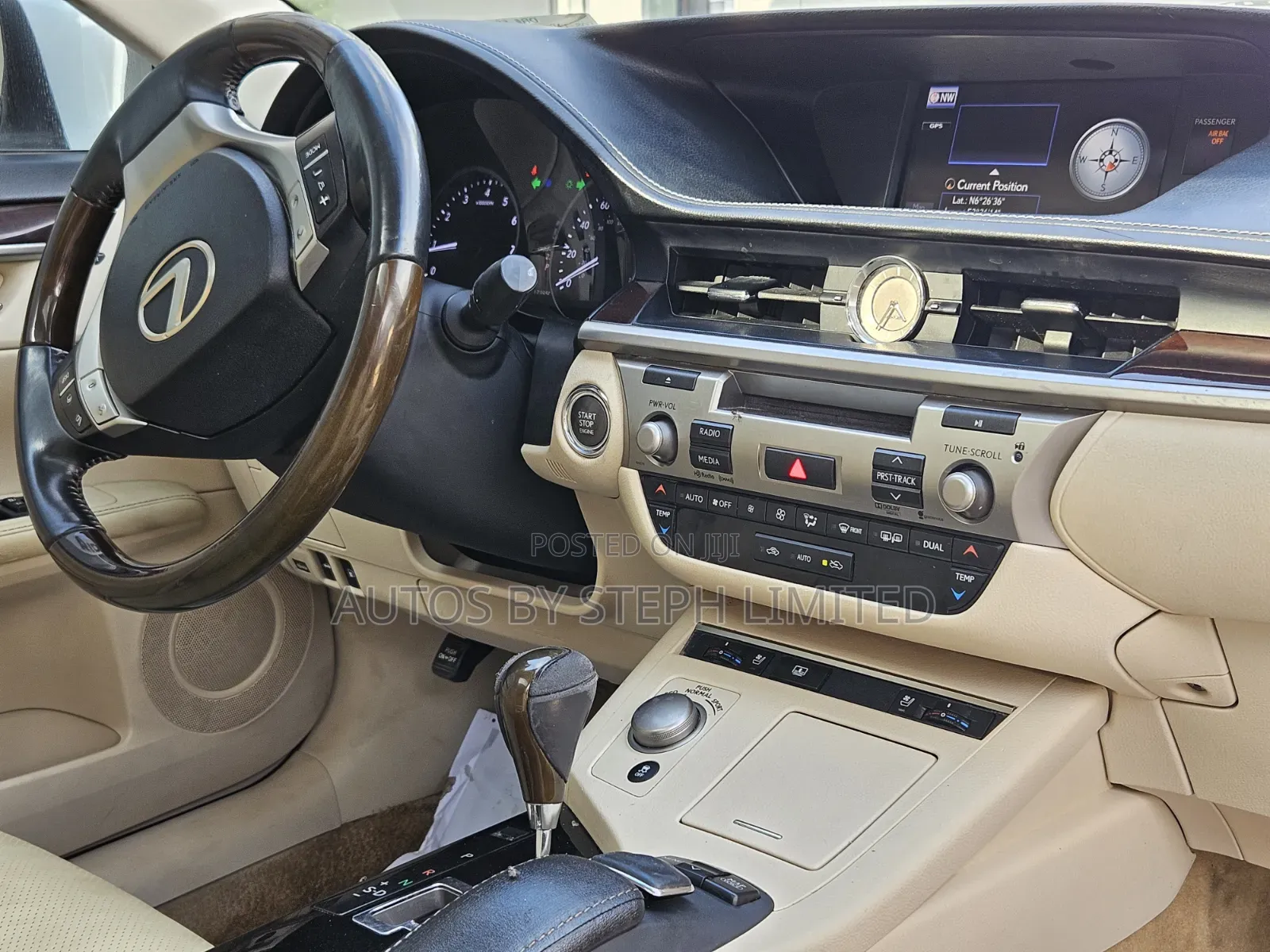 Lexus ES 2013 White