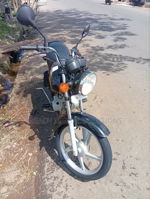 TVS HLX 125 2023 Black