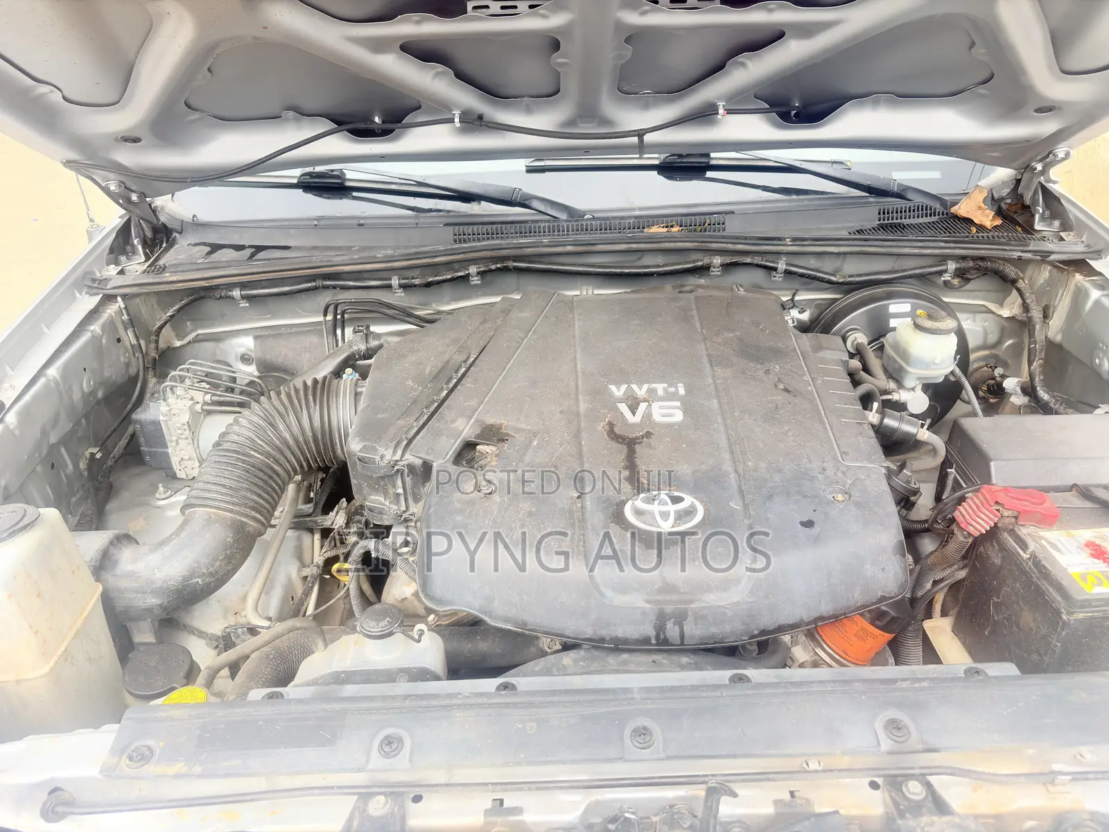 Toyota Tacoma Double Cab V6 Automatic 2010 Silver