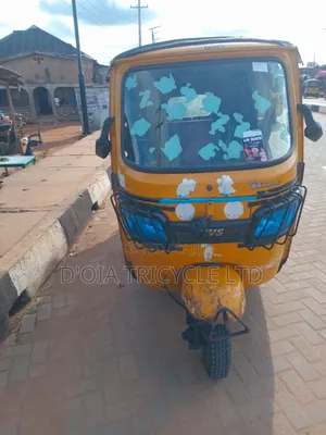 TVS King Deluxe Plus iTouch Start 2024 Yellow