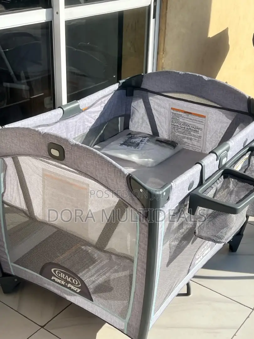 Graco Imported Cot With Storage Space and Mosquito Net