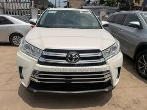Toyota Highlander XLE 2019 White