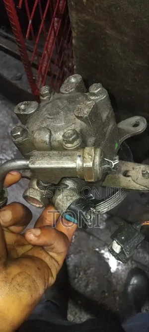Power Stearing Pump for Nissan Tienna 0.5