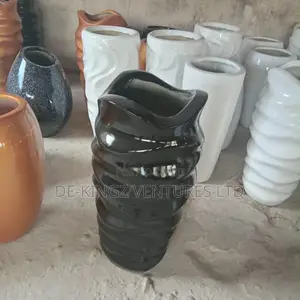 Flower Vases of All Sizes and Decoration Pot