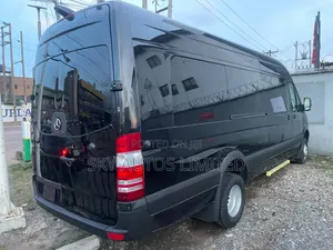 Mercedes-Benz Sprinter 2017 Black