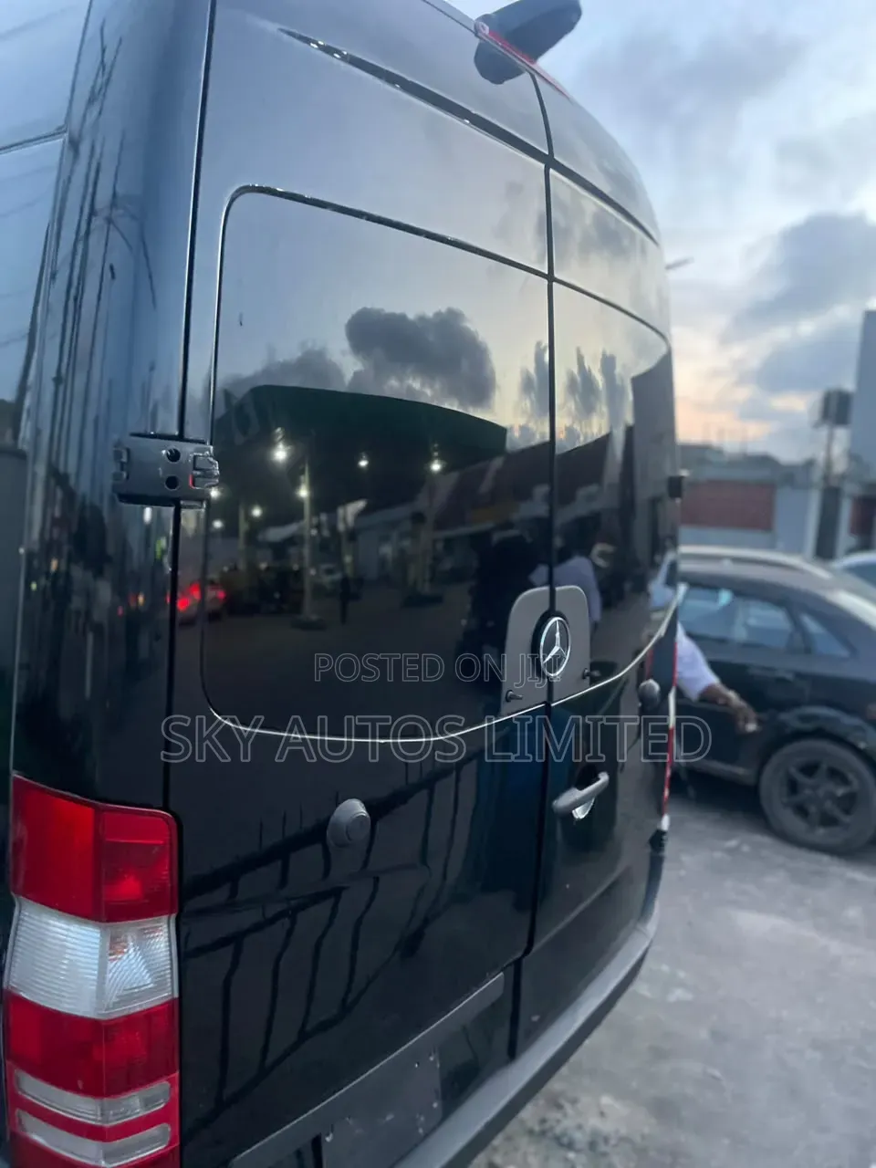 Mercedes-Benz Sprinter 2017 Black