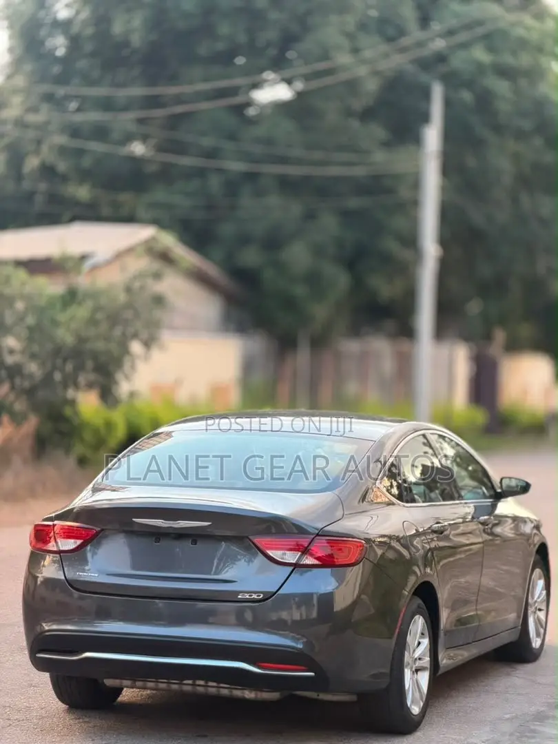 Chrysler 200 2016 Gray