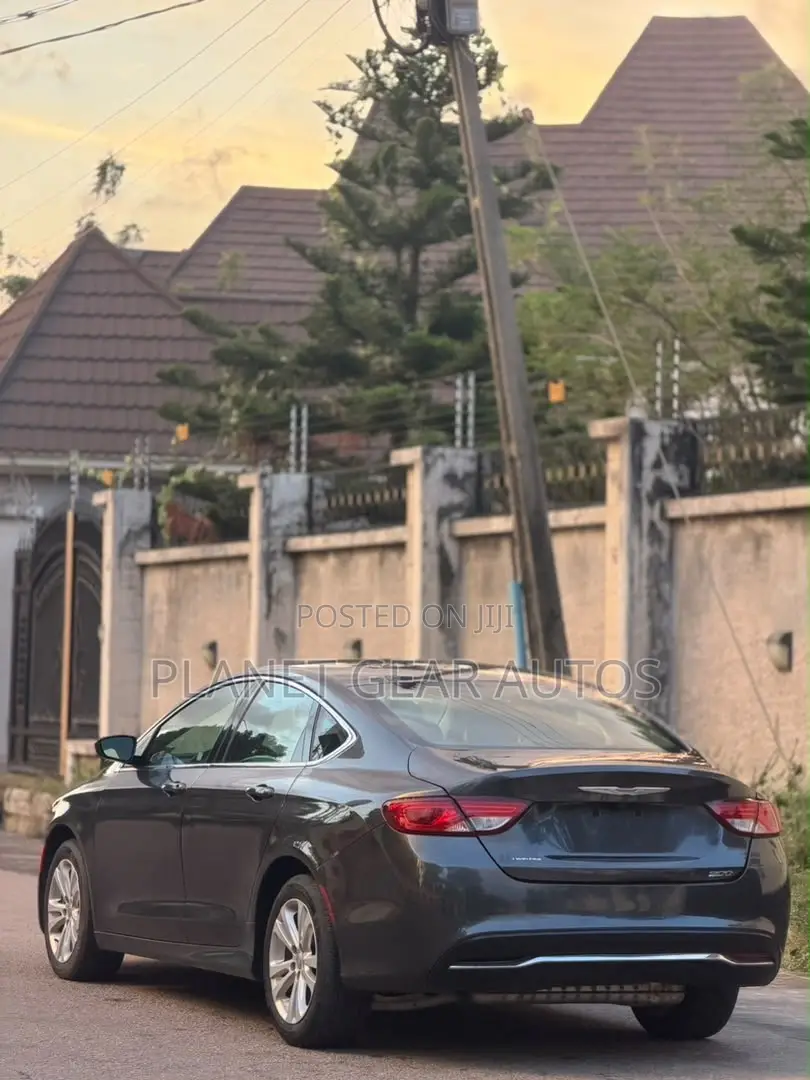 Chrysler 200 2016 Gray