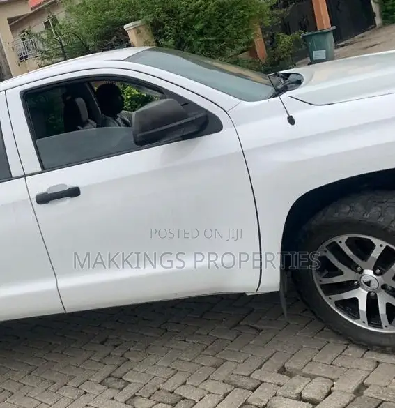 Toyota Tundra 2017 White