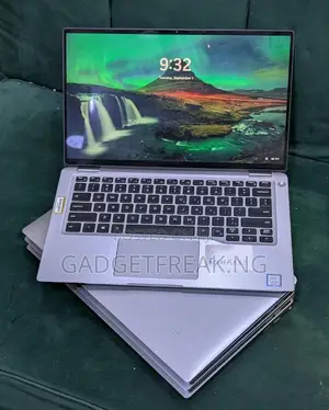 Laptop Dell Latitude 7400 2-in-1 8GB Intel Core i5 SSD 256GB