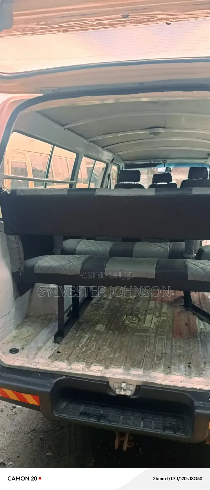 Toyota HiAce 2003 White