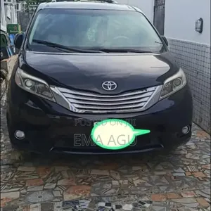 Toyota Sienna 2013 Black