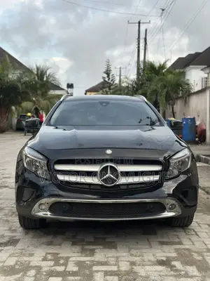 Mercedes-Benz GLA 250 2015 Black