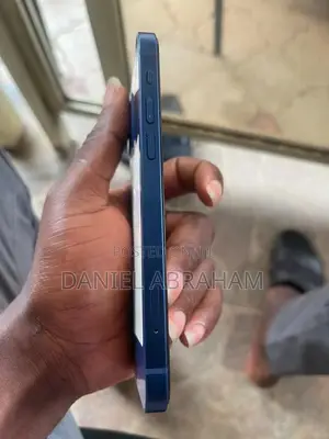 Apple iPhone 12 64 GB Blue