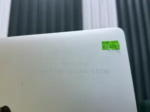Laptop Apple MacBook Pro 2018 8GB Intel Core i5 SSD 256GB