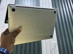 Laptop Apple MacBook Pro 2018 8GB Intel Core i5 SSD 256GB