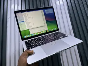Laptop Apple MacBook Pro 2020 16GB Intel Core i7 SSD 512GB