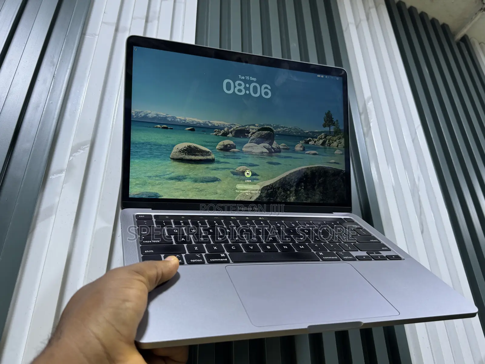 Laptop Apple MacBook Pro 2020 16GB Intel Core i7 SSD 512GB