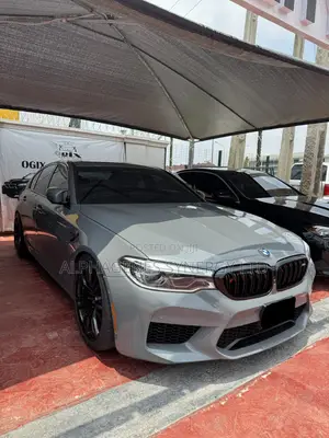 BMW M5 Base AWD 2018 Gray