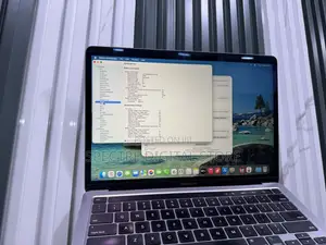 Laptop Apple MacBook Pro 2020 16GB Intel Core i5 SSD 1T