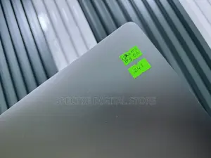 Laptop Apple MacBook Pro 2022 M2 16GB Apple M2 SSD 512GB