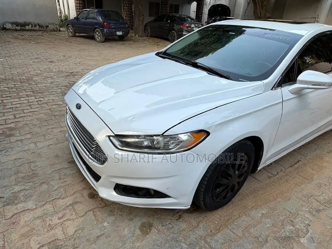 Ford Fusion 2014 White