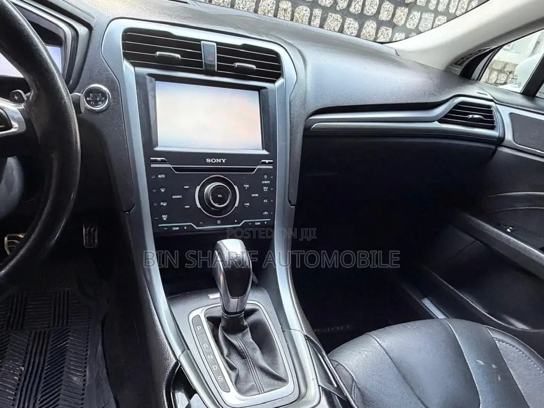 Ford Fusion 2014 White