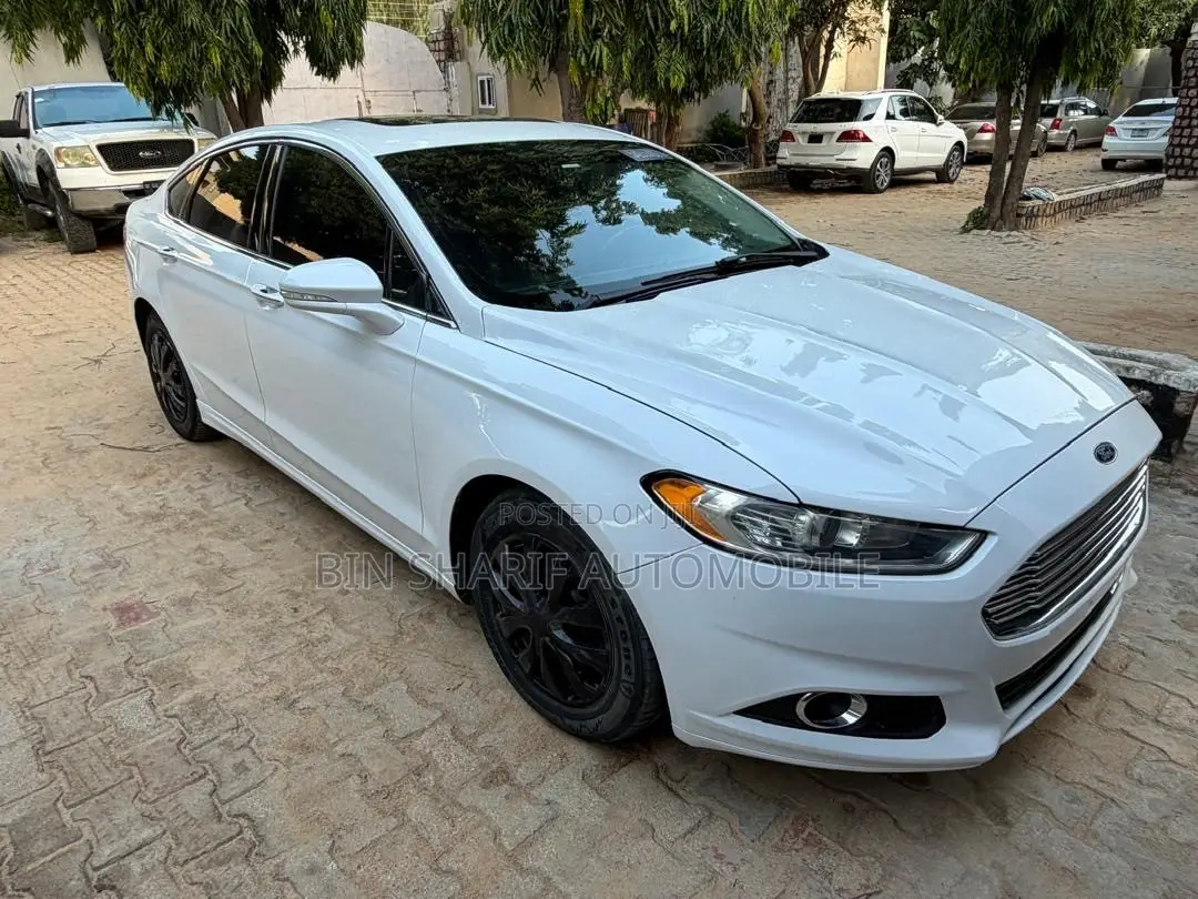 Ford Fusion 2014 White