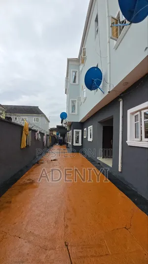 3bdrm Block of Flats in Gated Estate, Oke-Ira / Ogba for sale
