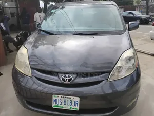 Toyota Sienna 2006 Gray