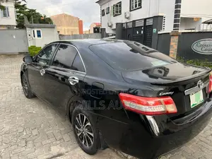 Toyota Camry XLE V6 4dr Sedan (3.5L 6cyl 6AM) 2009 Black