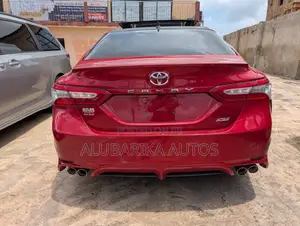 Toyota Camry SE (2.5L 4cyl 8A) 2019 Red