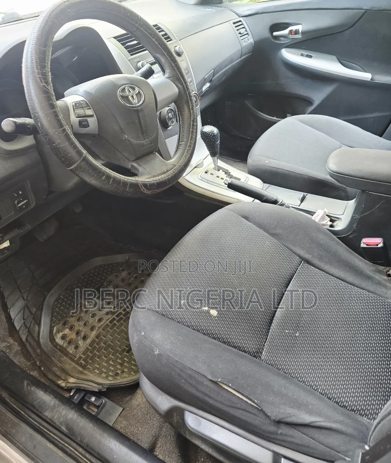 Toyota Corolla 2012 Silver