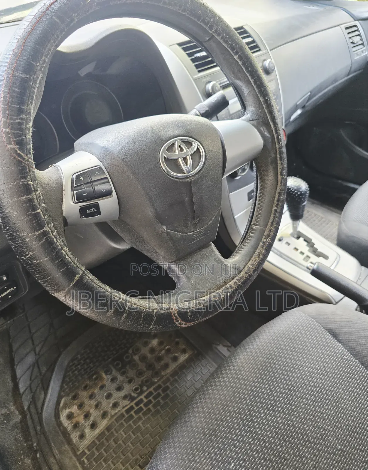 Toyota Corolla 2012 Silver