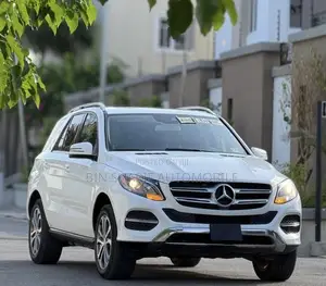 Mercedes-Benz GLE-Class 2016 White