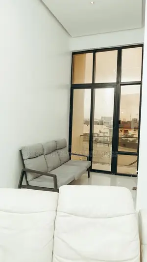 Furnished 3bdrm Block of Flats in Lekki Phase 1 for rent