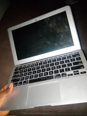 Laptop Apple MacBook Air 2011 2GB Intel Core i5 SSD 60GB