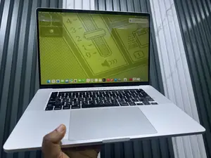 Laptop Apple MacBook Pro 2019 32GB Intel Core i9 SSD 1T