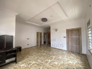 5bdrm Duplex in Ikota for rent
