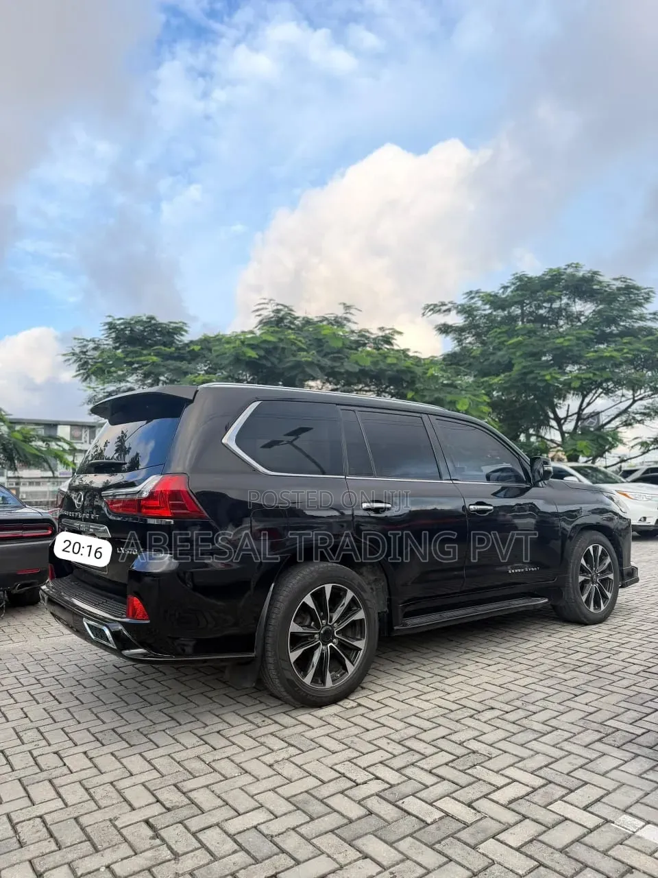 Lexus LX 570 AWD 2017 Black