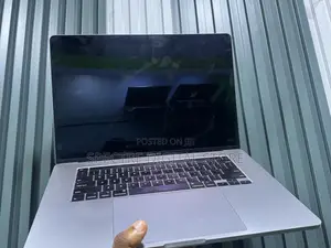 Laptop Apple MacBook Pro 2019 16GB Intel Core i9 SSD 1T