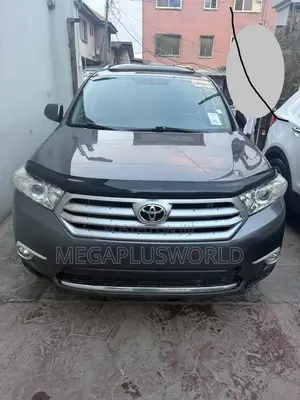 Toyota Highlander Limited 2012 Gray
