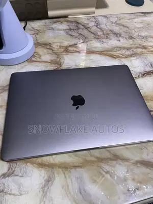 Laptop Apple MacBook Pro 2017 8GB Intel Core i5 SSD 256GB