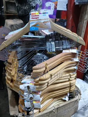 12pcs Quality Wooden Cloth Hanger
